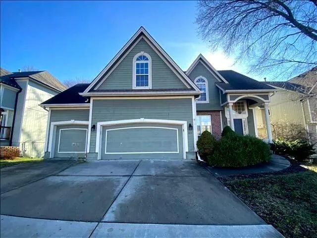 $338,500 | 1172 White Oak Lane, Liberty, MO 64068