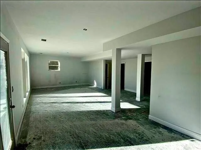 $338,500 | 1172 White Oak Lane, Liberty, MO 64068