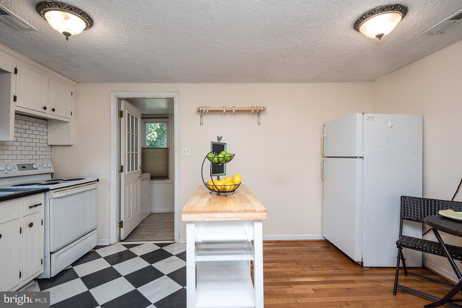 13707 Long Branch Road Woodford, VA 22580 - Photo 22 of 30 Kitchen