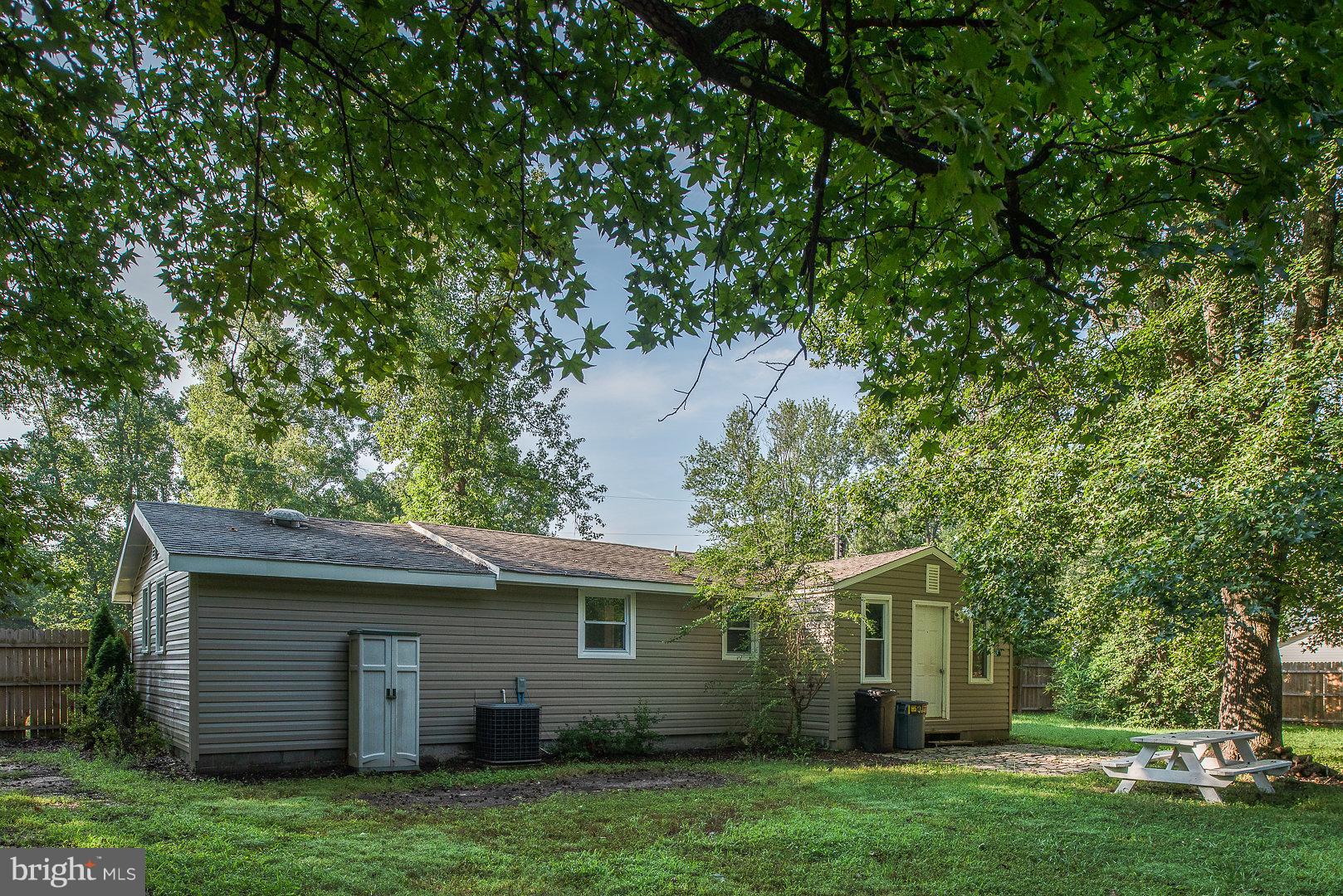 13707 Long Branch Road Woodford, VA 22580 - Photo 4 of 30 Exterior (Rear)