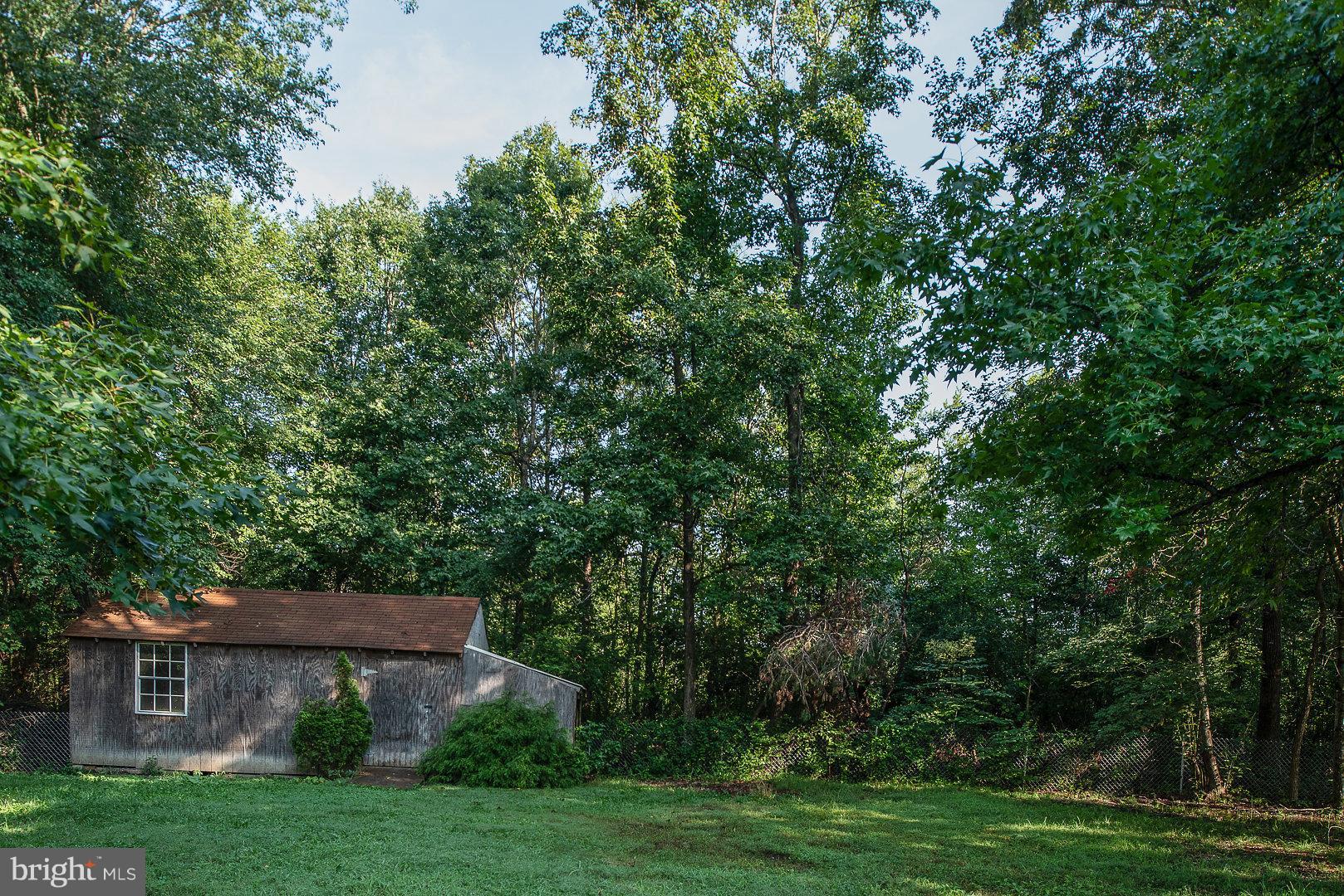13707 Long Branch Road Woodford, VA 22580 - Photo 7 of 30 Exterior (Rear)