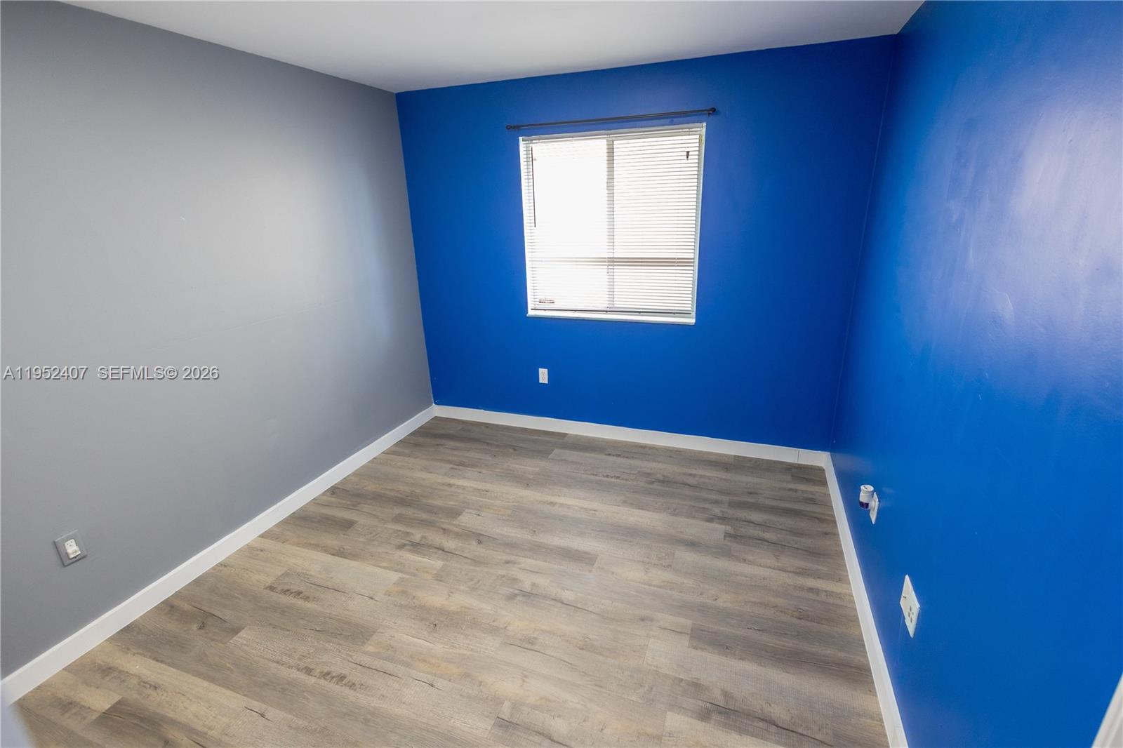 16831 Southwest 139th Place Miami, FL 33177 - Photo 30 of 39 a view of a room with window