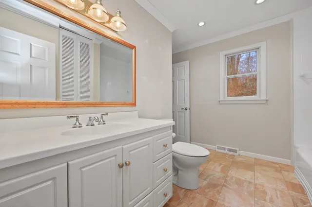 $449,000 | 102 Lantern Drive, Monroe, CT 06468