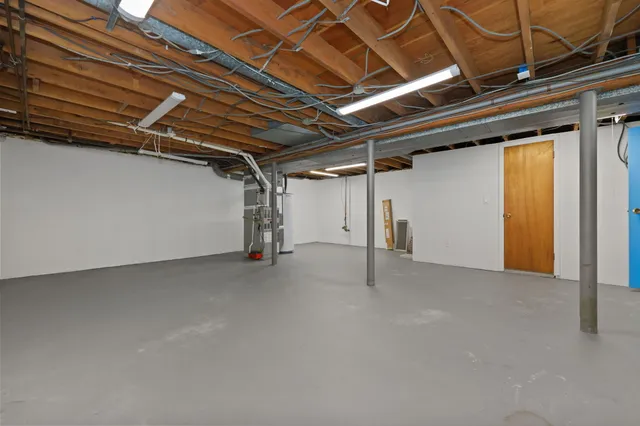 $449,000 | 102 Lantern Drive, Monroe, CT 06468