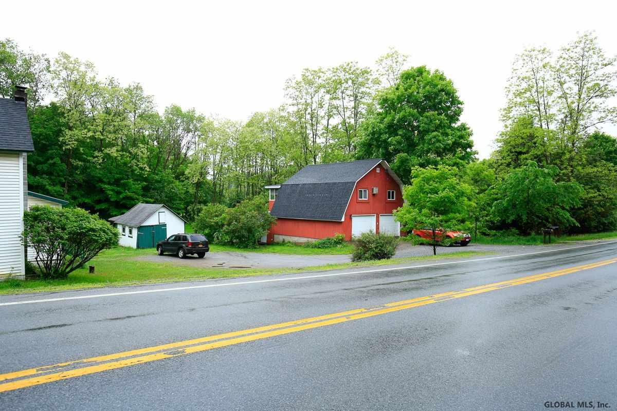 418 Middle Grove Road Greenfield, NY 12850 - Photo 3 of 15 Photo 3
