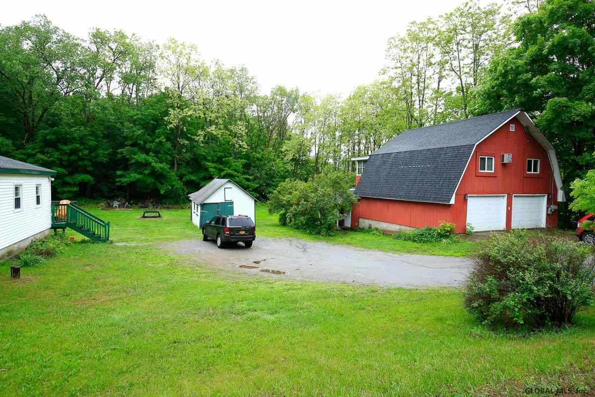 418 Middle Grove Road Greenfield, NY 12850 - Photo 4 of 15 Photo 4