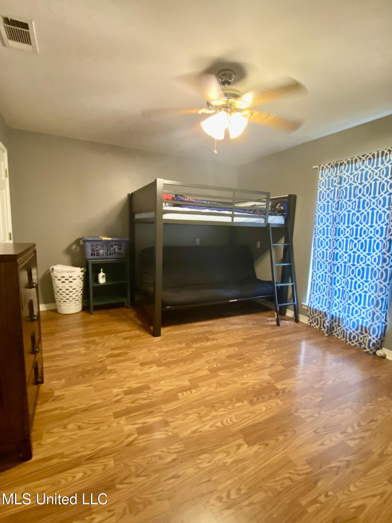 22 Uncle Pete Road Carriere, MS 39426 - Photo 11 of 17 11 Bedroom, IMG_4498