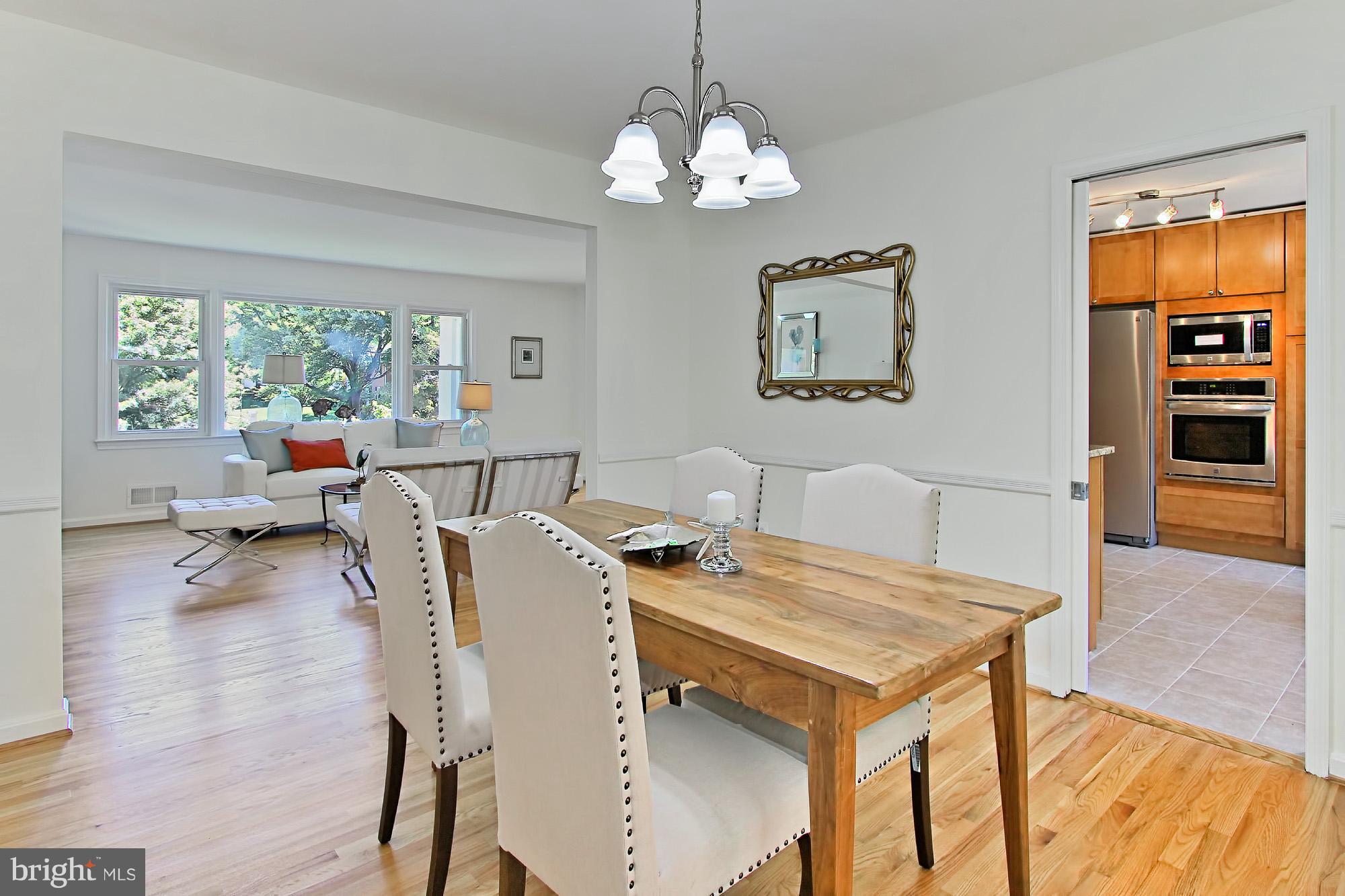 8025 Falstaff Road McLean, VA 22102 - Photo 11 of 29 Dining Room