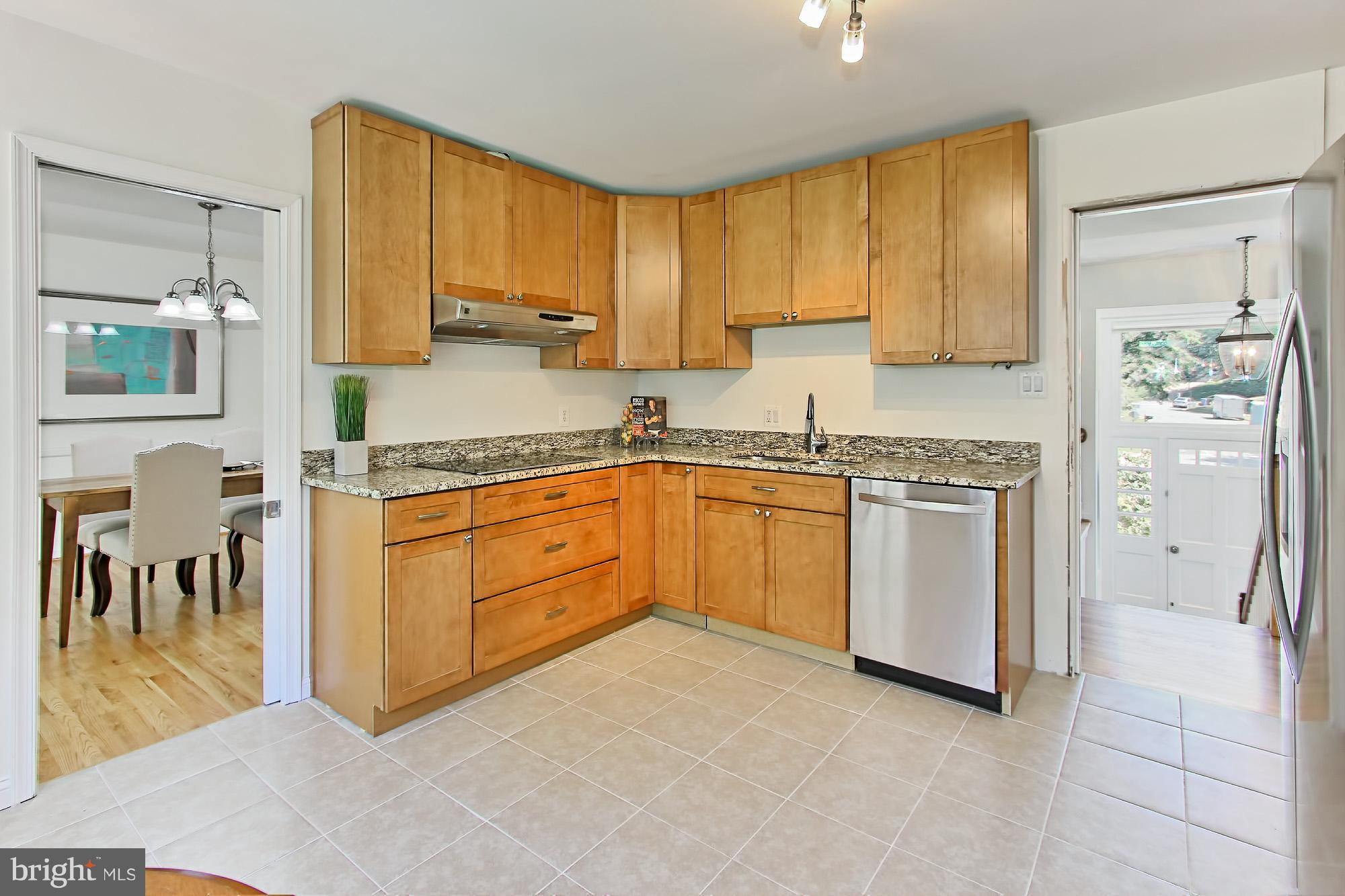 8025 Falstaff Road McLean, VA 22102 - Photo 13 of 29 Kitchen
