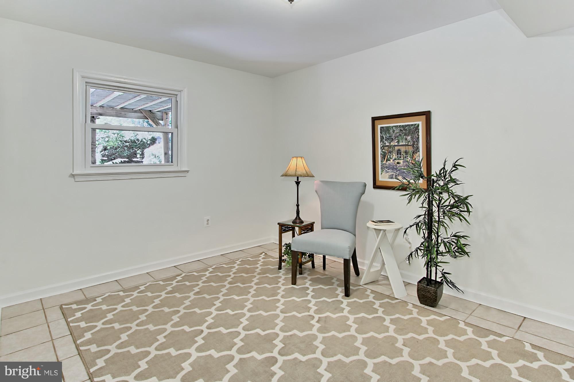 8025 Falstaff Road McLean, VA 22102 - Photo 18 of 29 Bedroom