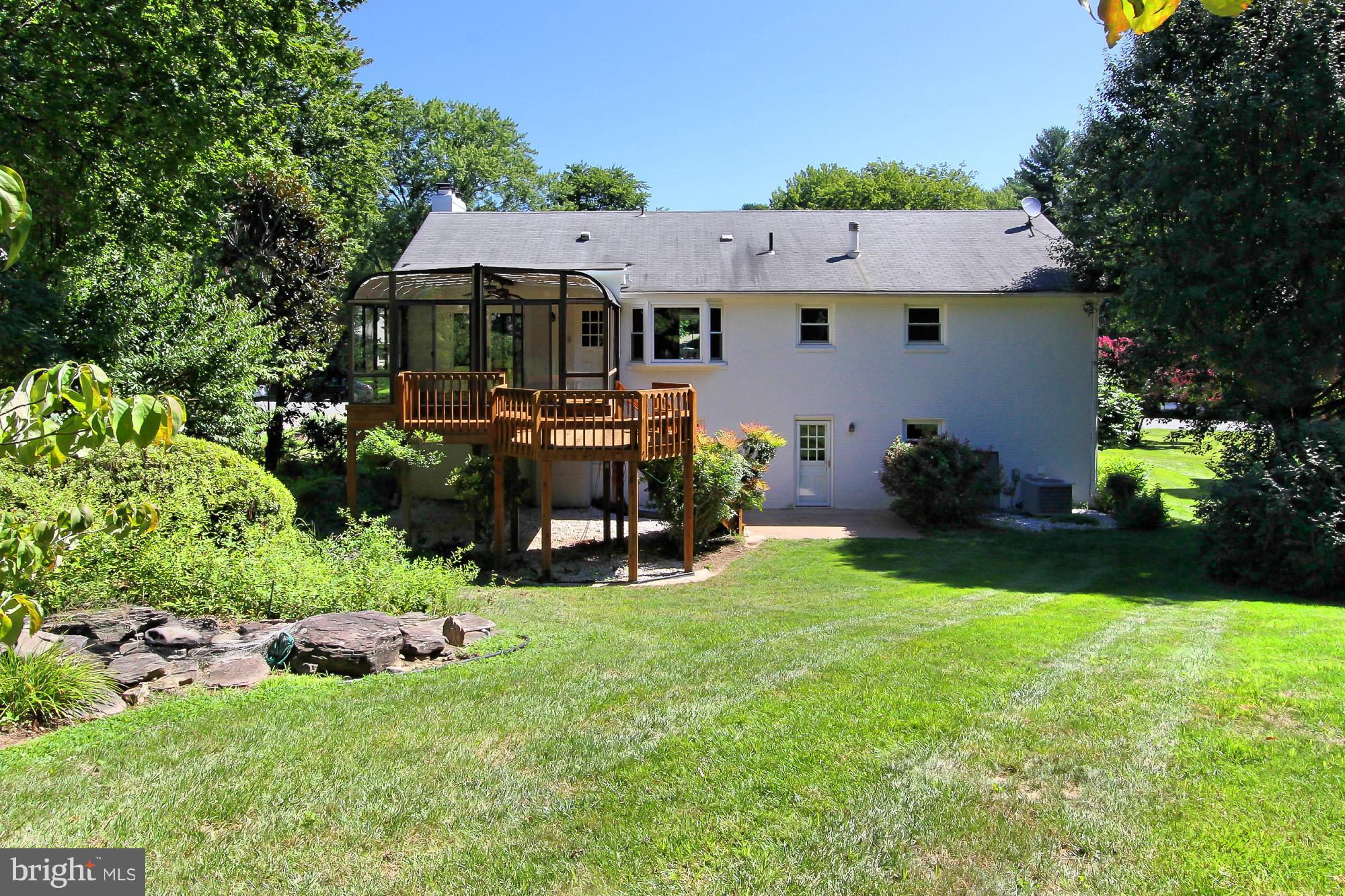 8025 Falstaff Road McLean, VA 22102 - Photo 28 of 29 Exterior (Rear)