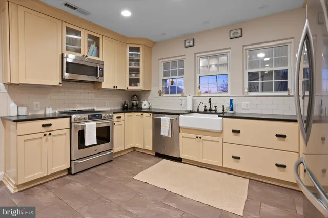 $799,999 | 3930 Oyster House Road, Broomes Island, MD 20615