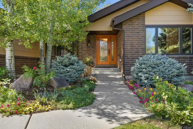 $673,000 | 1920 Rustic Court, Casper, WY 82609