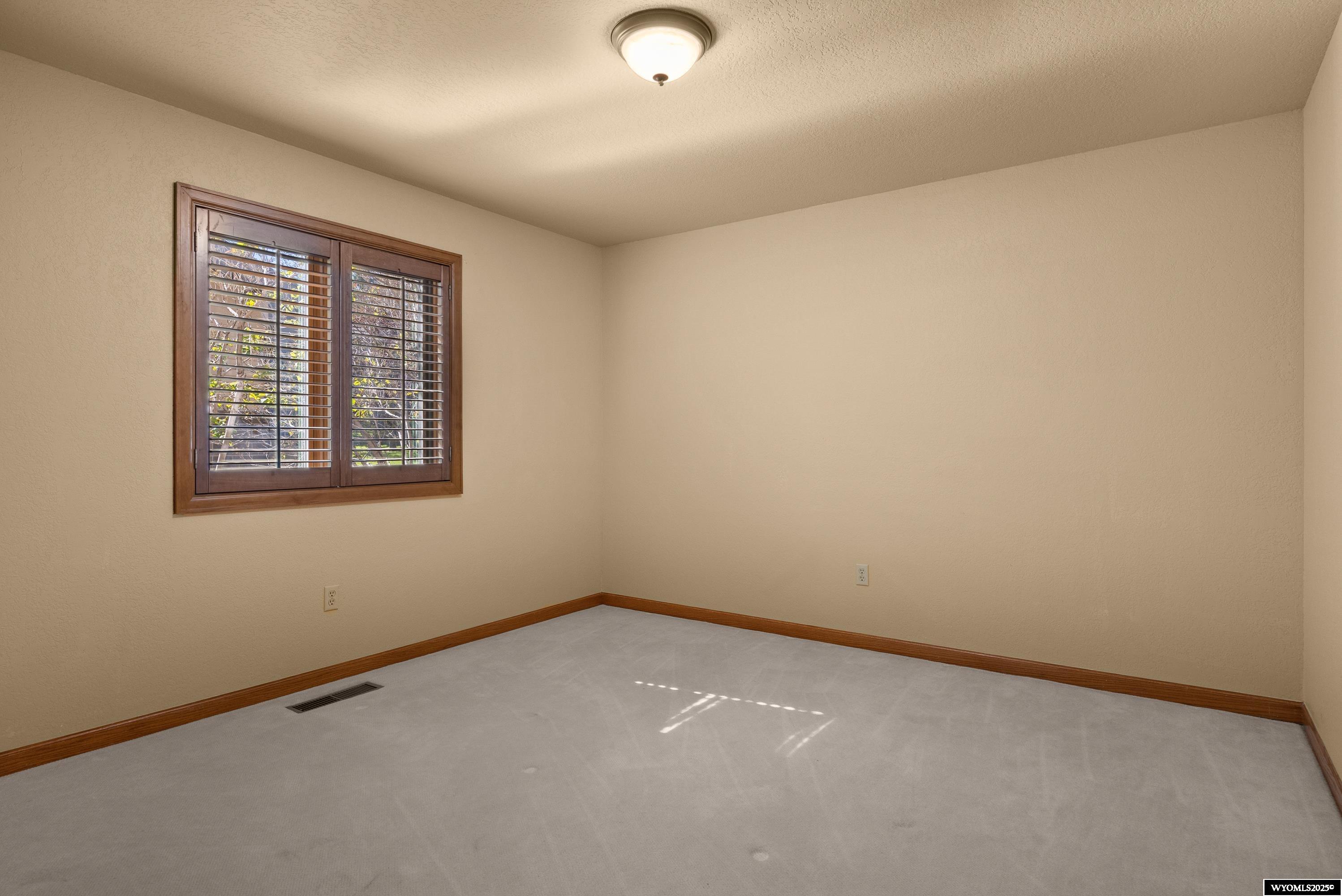 1920 Rustic Court Casper, WY 82609 - Photo 21 of 36