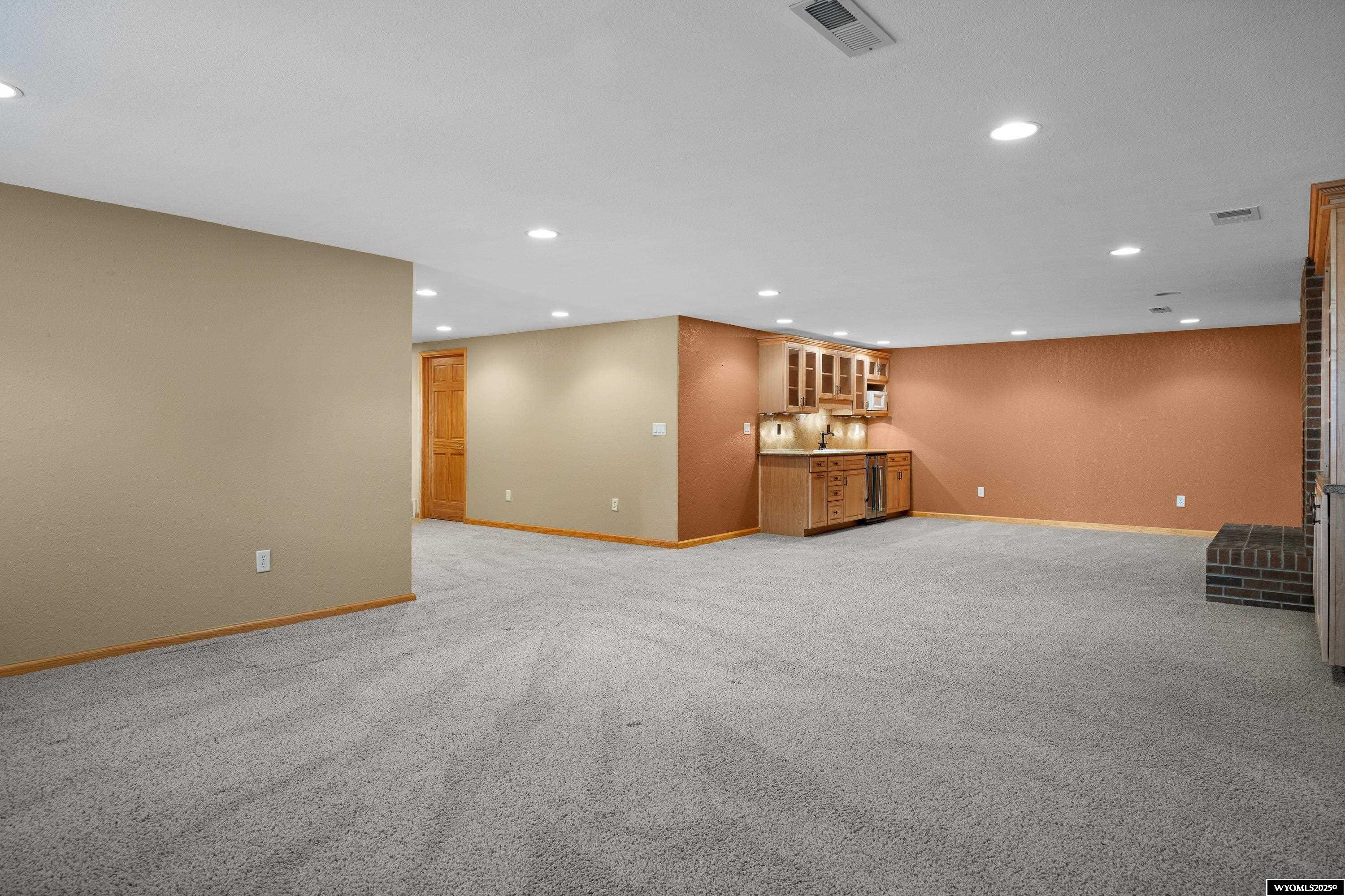 1920 Rustic Court Casper, WY 82609 - Photo 23 of 36