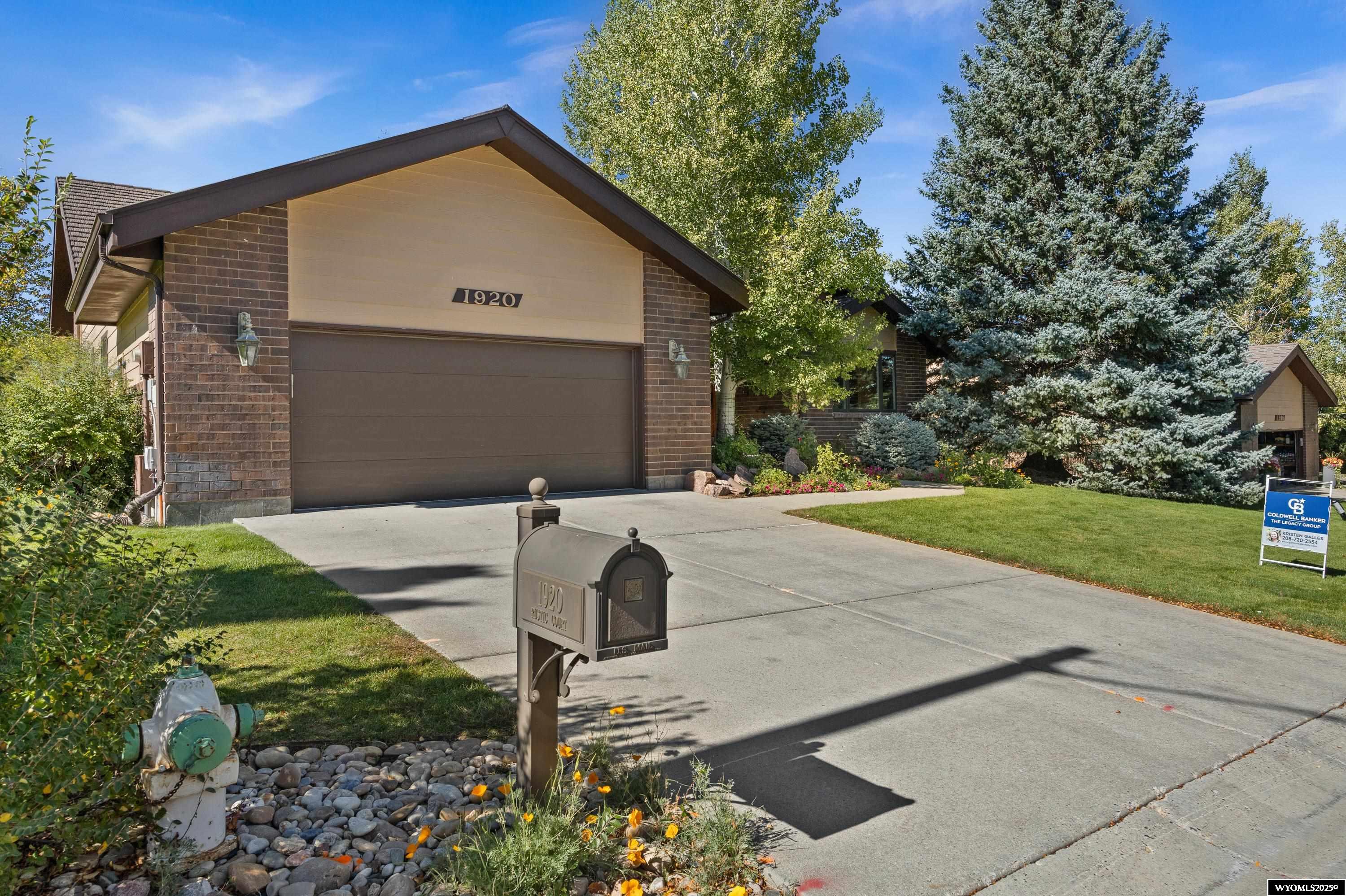 1920 Rustic Court Casper, WY 82609 - Photo 3 of 36