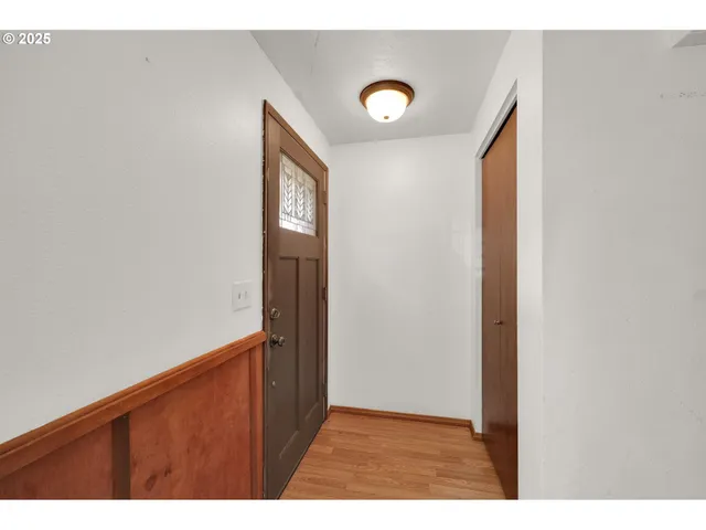 $327,700 | 810 Birch Street, Junction City, OR 97448