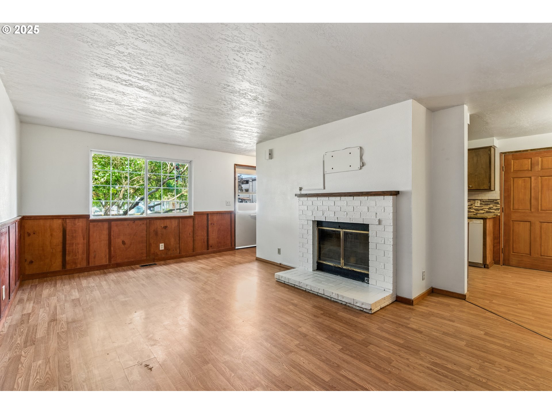 810 Birch Street Junction City, OR 97448 - Photo 5 of 22