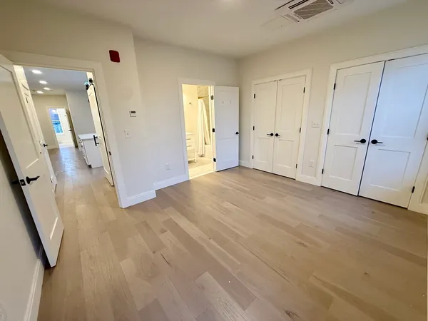 $5,200 | 120 Emerson Street, Unit 6, Boston, MA 02127