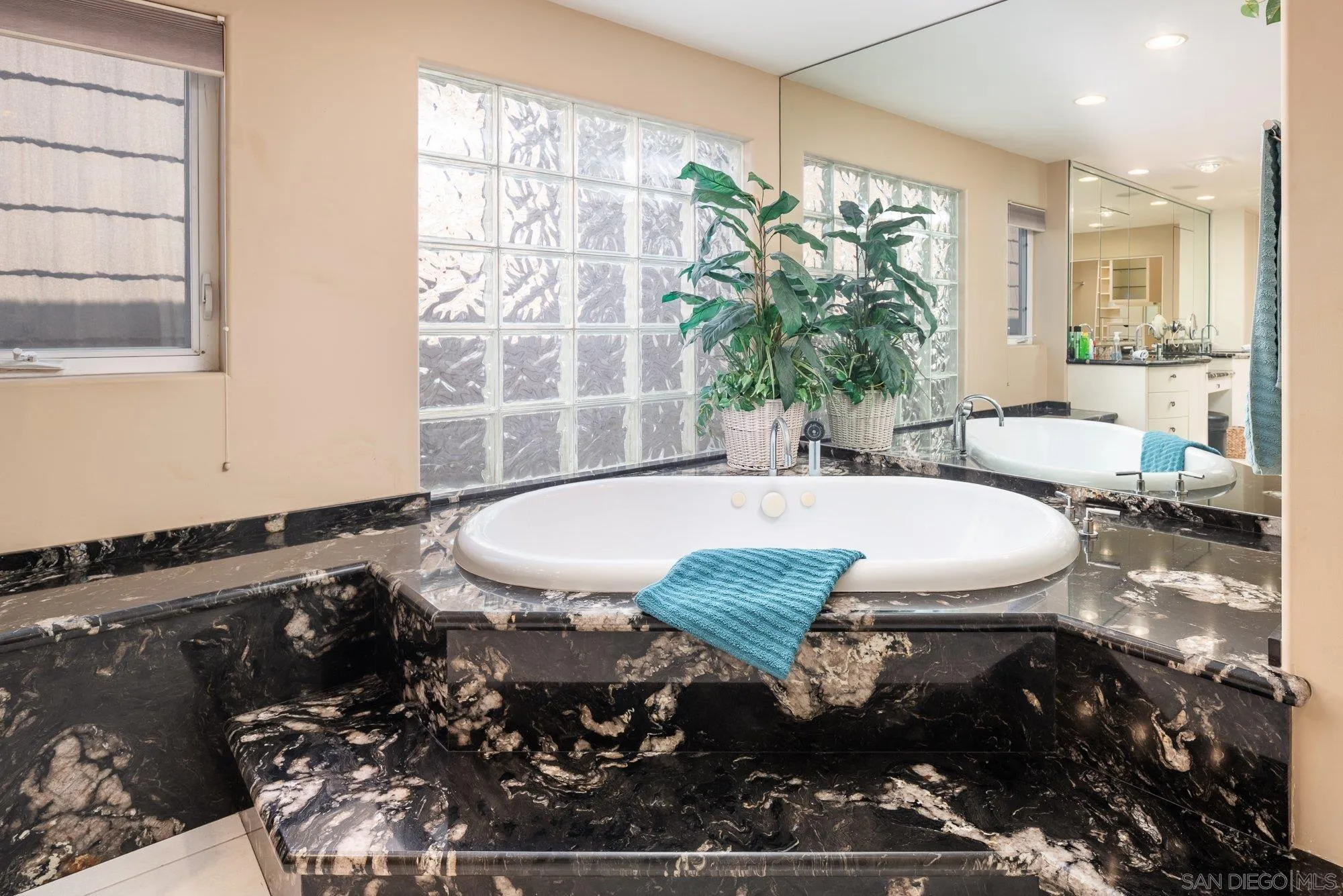 24 Sandpiper Strand Coronado, CA 92118 - Photo 24 of 56