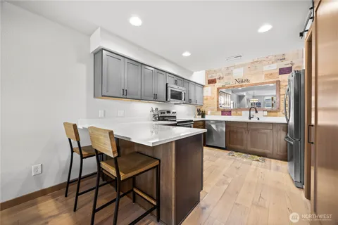 $695,000 | 11415 South Lakeshore Road, Unit 7, Chelan, WA 98816