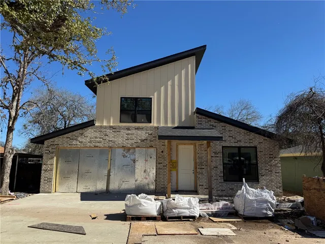 $2,275 | 807 South Coulter Drive, Bryan, TX 77803