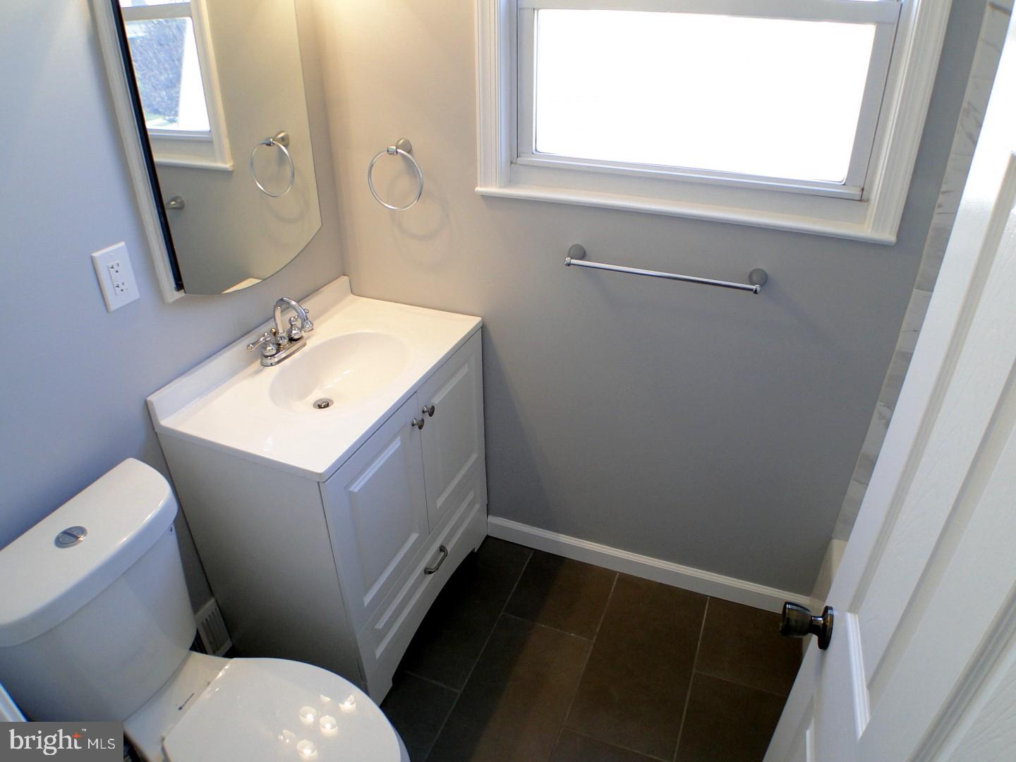 3440 Holyoke Road Philadelphia, PA 19114 - Photo 15 of 24 Bathroom