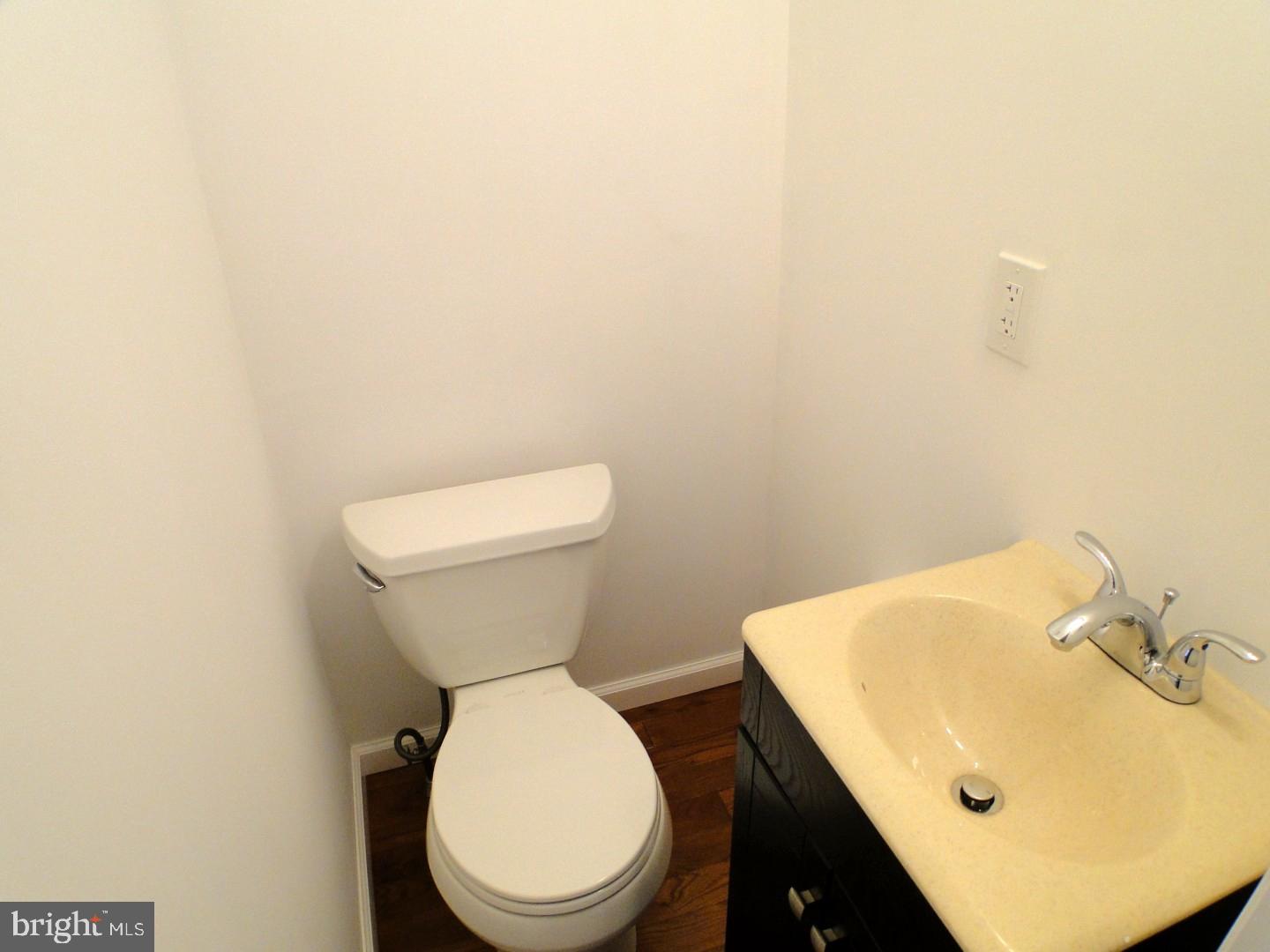 3440 Holyoke Road Philadelphia, PA 19114 - Photo 21 of 24 Half Bath