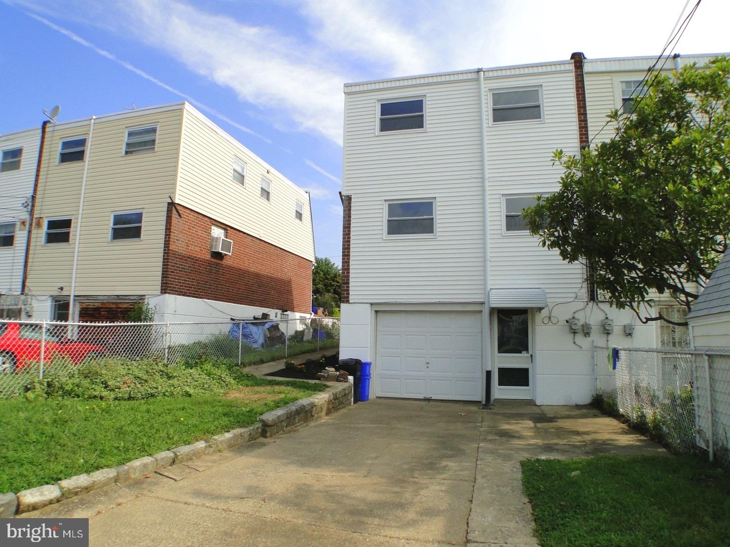 3440 Holyoke Road Philadelphia, PA 19114 - Photo 24 of 24 Exterior Back