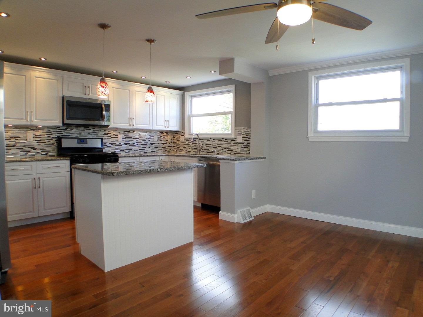 3440 Holyoke Road Philadelphia, PA 19114 - Photo 7 of 24 Dining Room