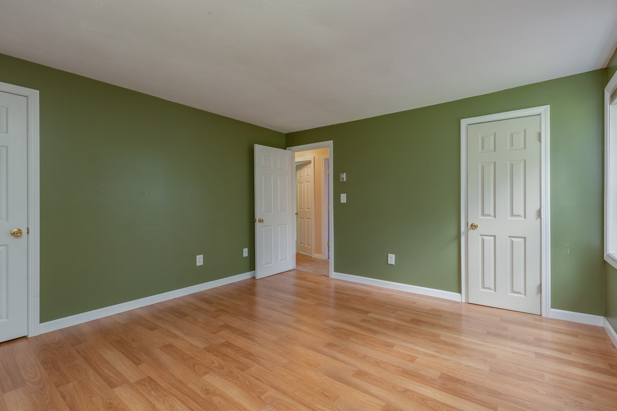 52 Noyes Road Londonderry, NH 03053 - Photo 19 of 31