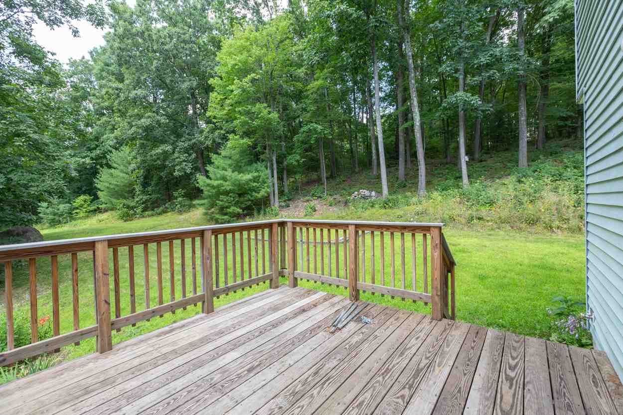 52 Noyes Road Londonderry, NH 03053 - Photo 23 of 31