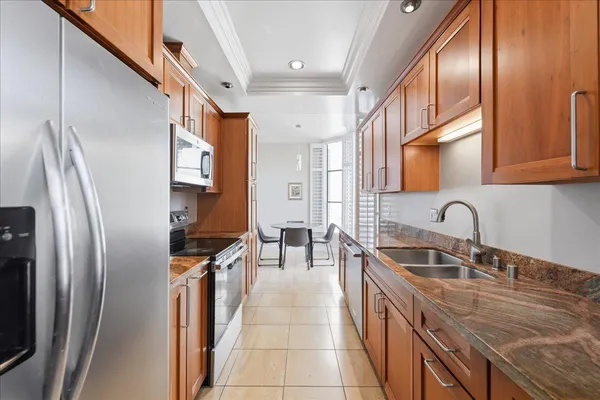 $5,250 | 11 Hayward Avenue, Unit 2001, San Mateo, CA 94401