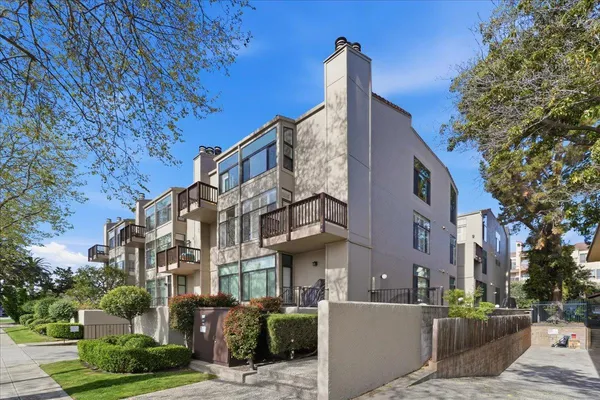 $5,250 | 11 Hayward Avenue, Unit 2001, San Mateo, CA 94401