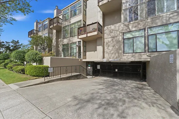 $5,250 | 11 Hayward Avenue, Unit 2001, San Mateo, CA 94401