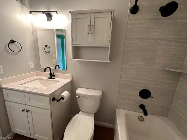 $135,000 | 207 Northpoint Avenue, Unit H, High Point, NC 27262