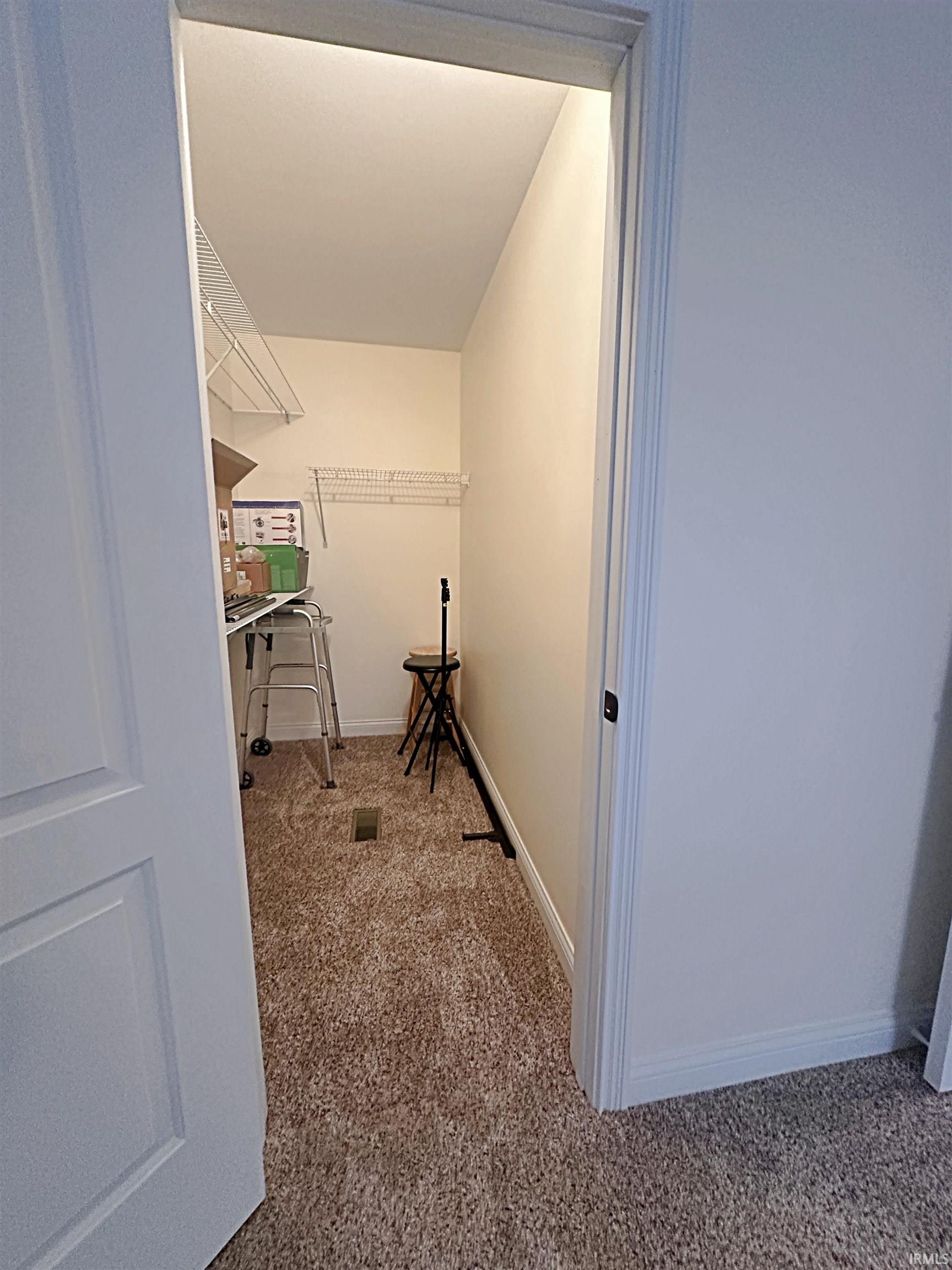903 Southwest 6th Street Washington, IN 47501 - Photo 15 of 23