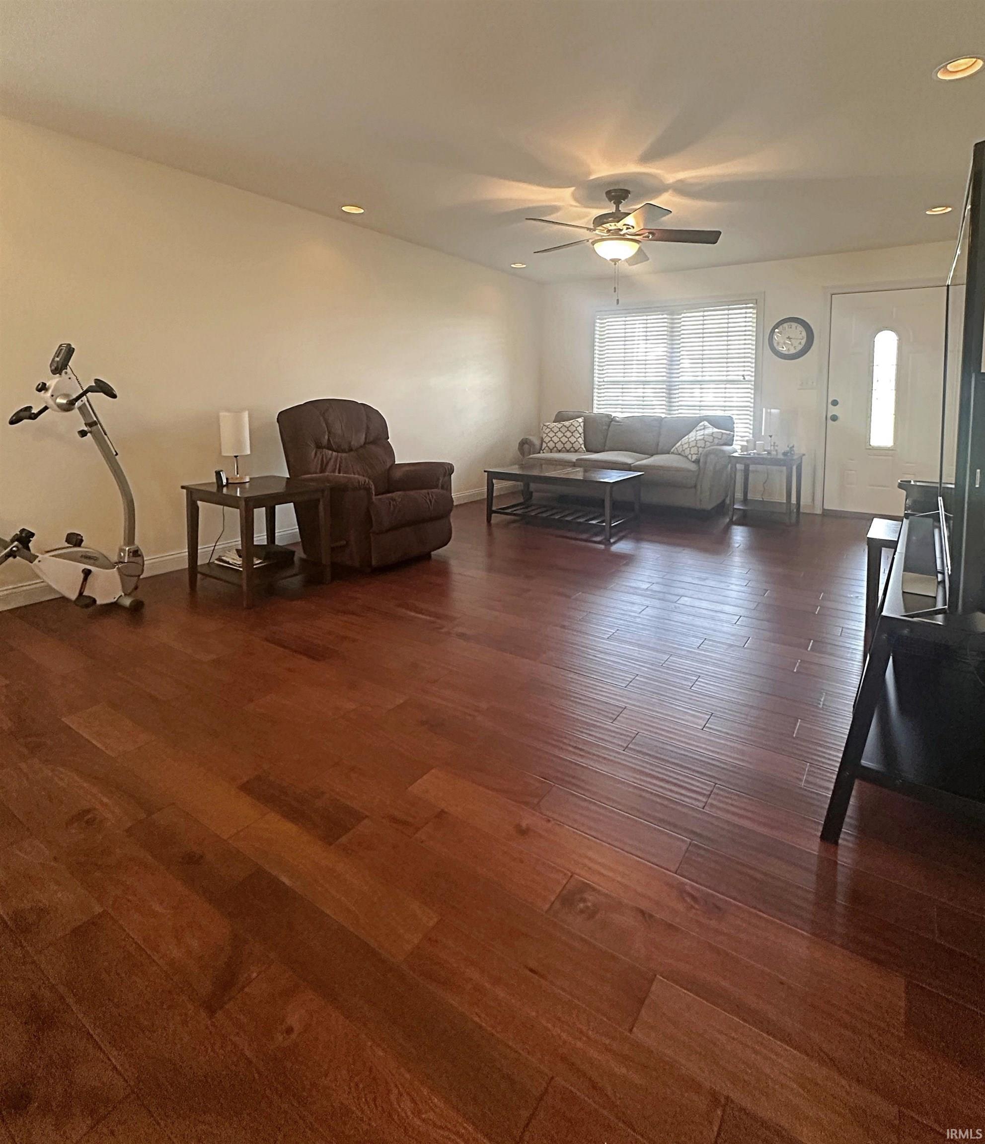 903 Southwest 6th Street Washington, IN 47501 - Photo 3 of 22