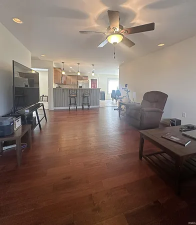 $225,000 | 903 Southwest 6th Street, Washington, IN 47501