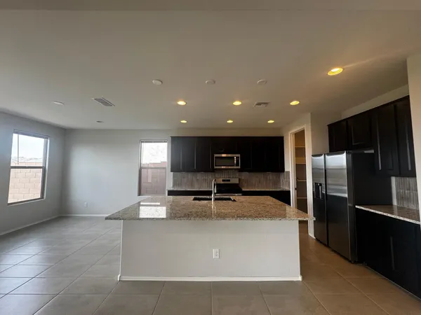 $3,395 | 7053 West Oberlin Way, Peoria, AZ 85383