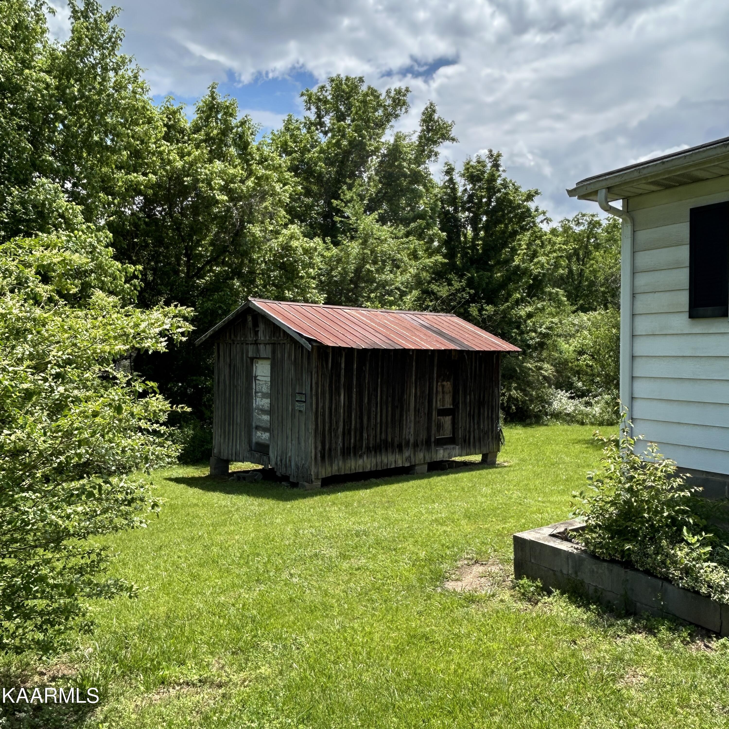 941 Huckleberry Springs Road Knoxville, TN 37914 - Photo 2 of 10 IMG_2656