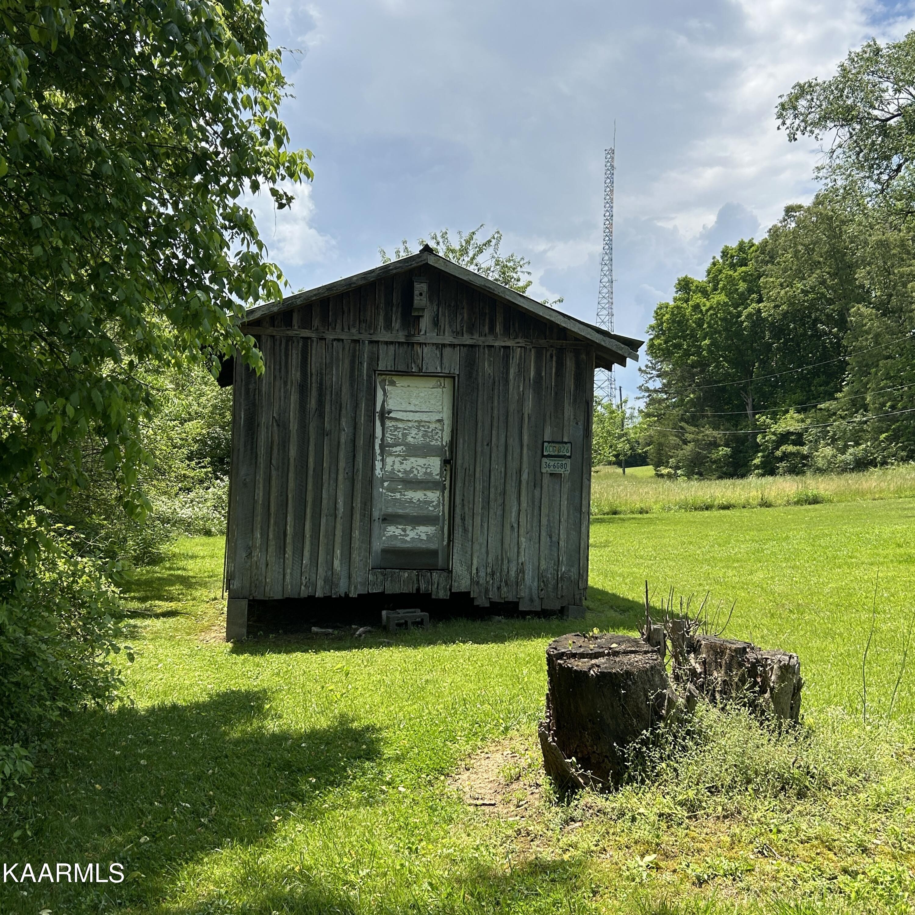 941 Huckleberry Springs Road Knoxville, TN 37914 - Photo 3 of 10 IMG_2658