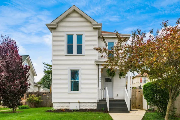 $219,900 | 209 South Ogden Avenue, Columbus, OH 43204