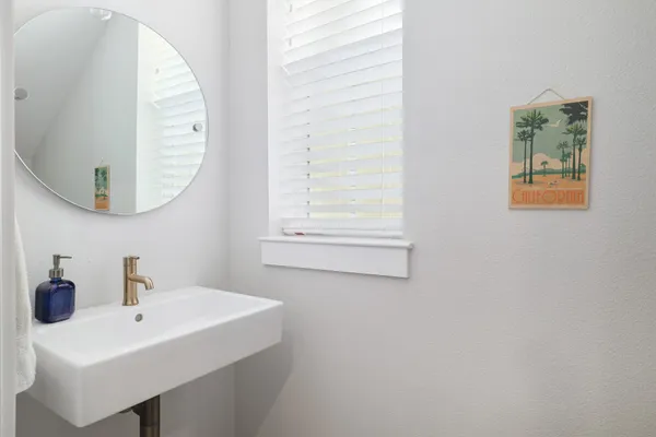 2624 Metcalfe Road, Unit 24, Austin, TX 78741