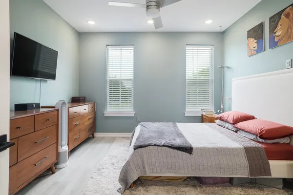 2624 Metcalfe Road, Unit 24, Austin, TX 78741