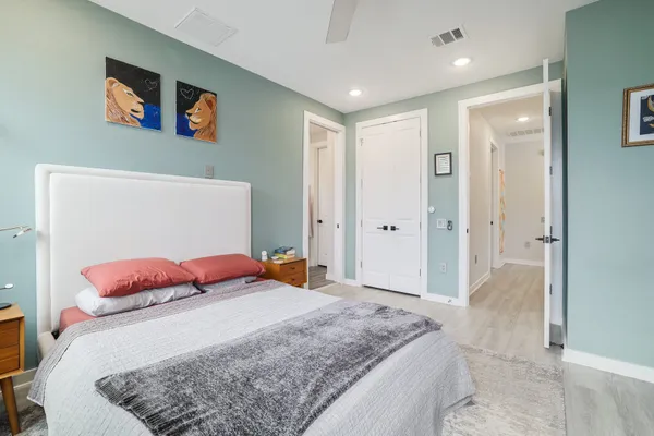 2624 Metcalfe Road, Unit 24, Austin, TX 78741