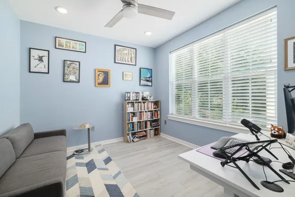 2624 Metcalfe Road, Unit 24, Austin, TX 78741