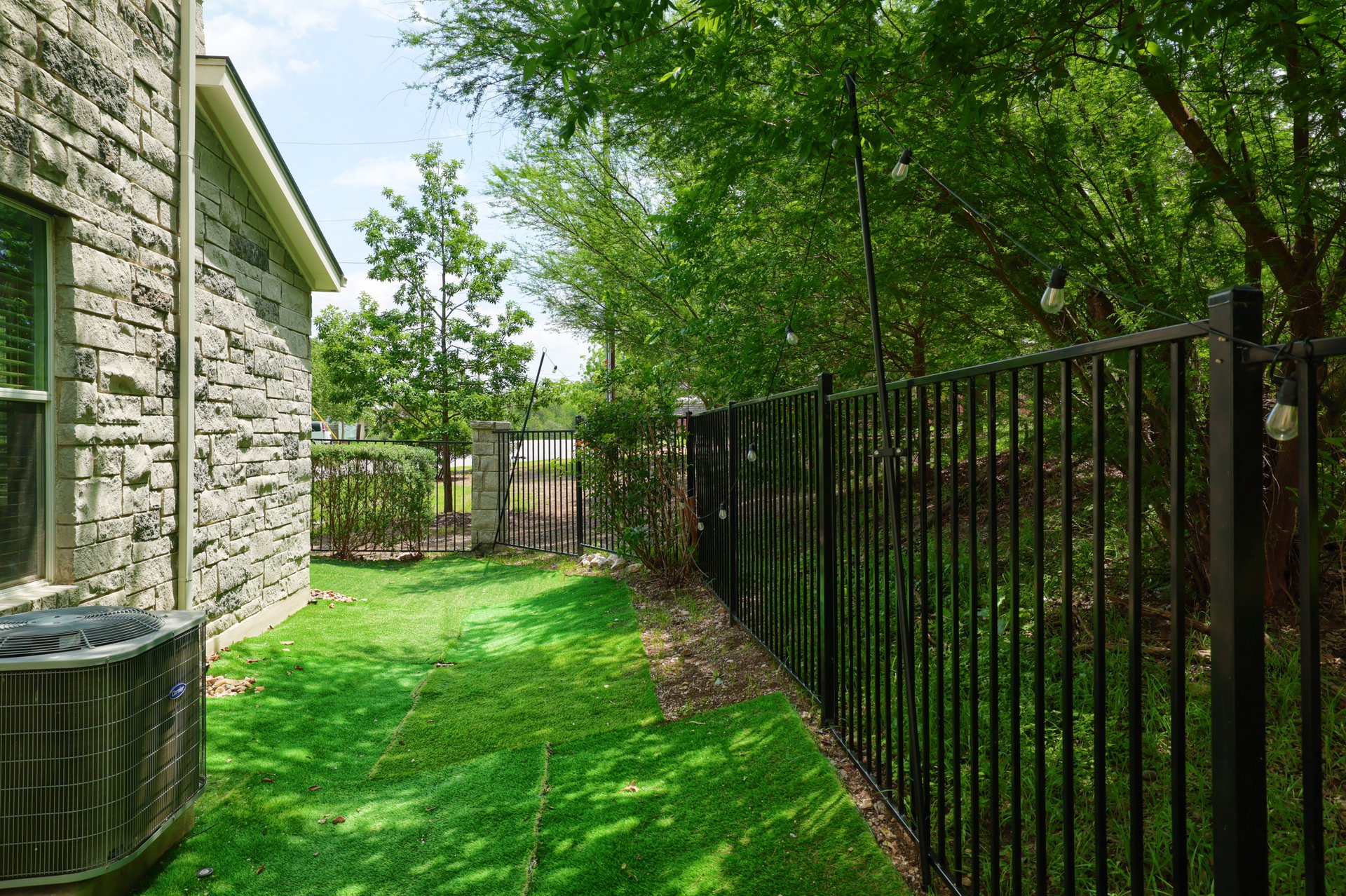 2624 Metcalfe Road, Unit 24 Austin, TX 78741 - Photo 24 of 25