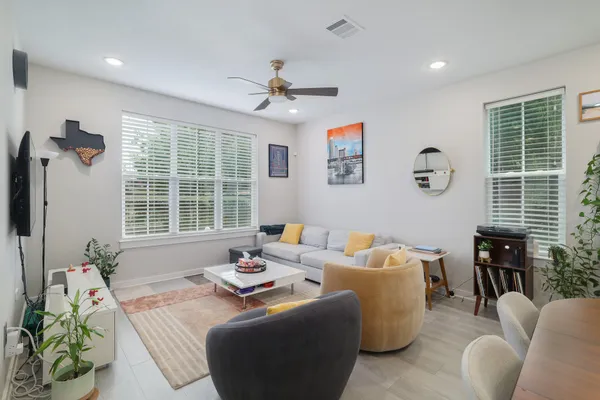2624 Metcalfe Road, Unit 24, Austin, TX 78741