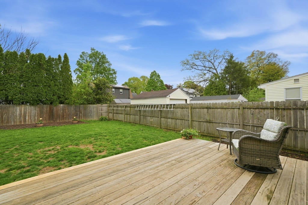 23 Gilman Street Springfield, MA 01118 - Photo 36 of 41